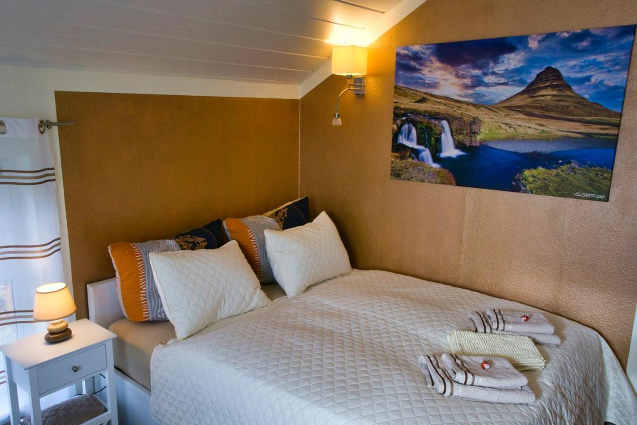 Mycozyplace - Zwei Gemuetliche Zimmer Fuer Vier Dresden Ngoại thất bức ảnh